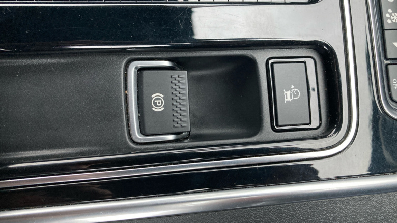 Jaguar XF 2.0d [180] R-Sport 4dr Auto Diesel Saloon